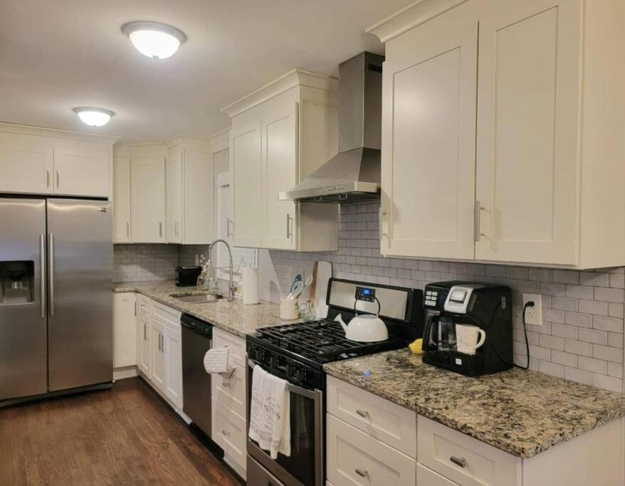 Refreshed!! Private 4Brms 2 Bath - 2 King Beds!! Smyrna Exterior foto