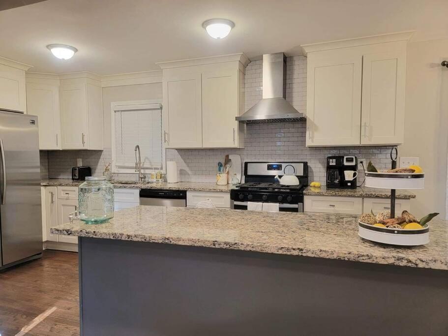 Refreshed!! Private 4Brms 2 Bath - 2 King Beds!! Smyrna Exterior foto