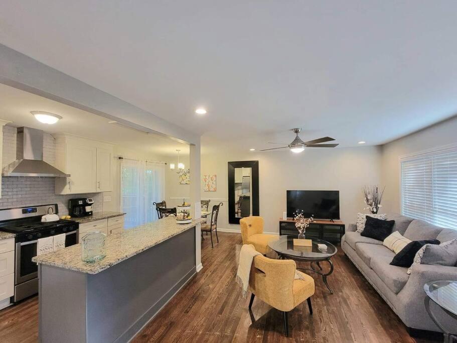 Refreshed!! Private 4Brms 2 Bath - 2 King Beds!! Smyrna Exterior foto