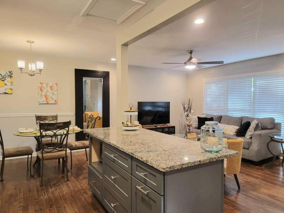 Refreshed!! Private 4Brms 2 Bath - 2 King Beds!! Smyrna Exterior foto
